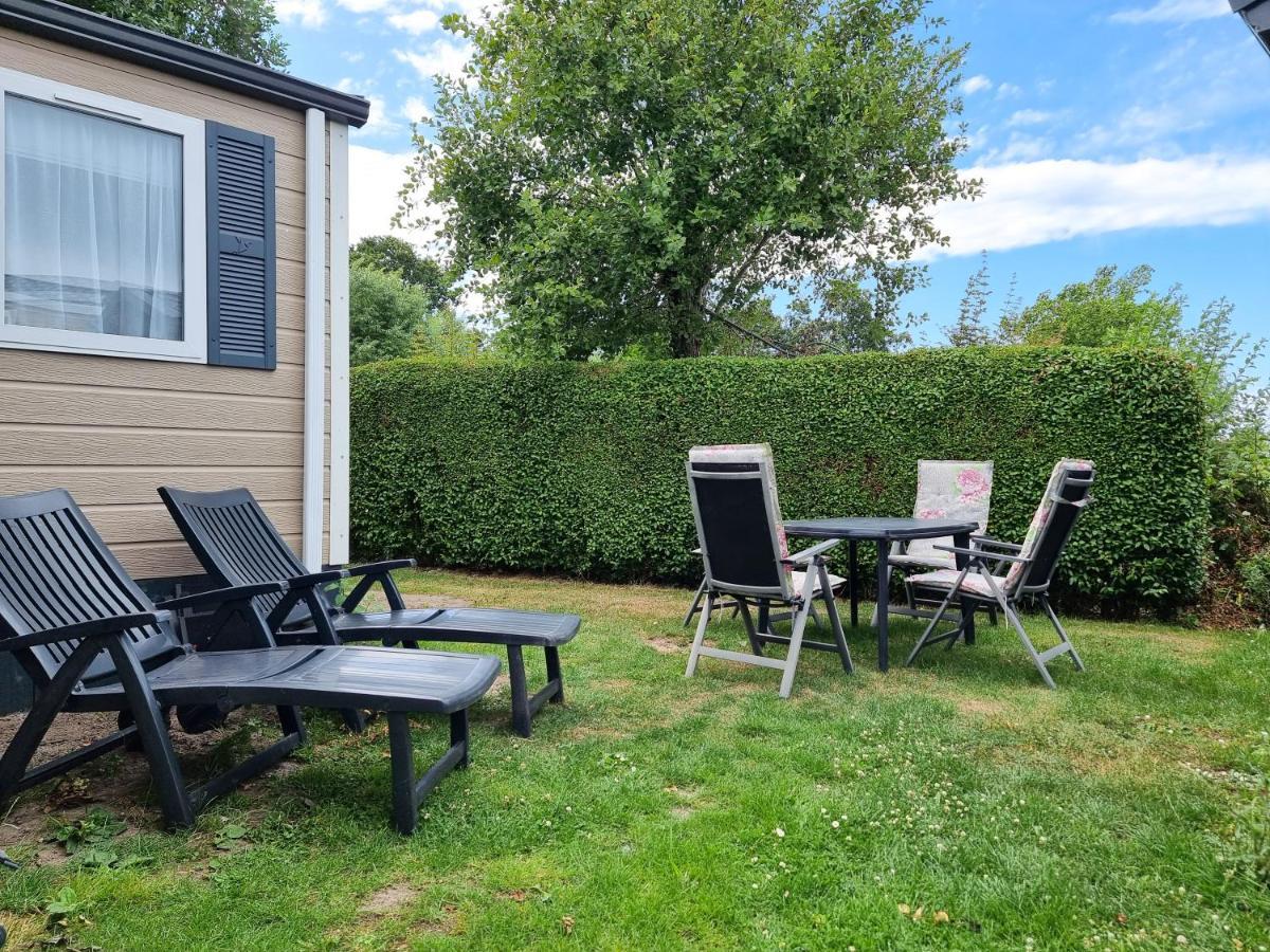 Prachtig Chalet Ok50 D12 Op Familiecamping Oostkapelle Eksteriør bilde